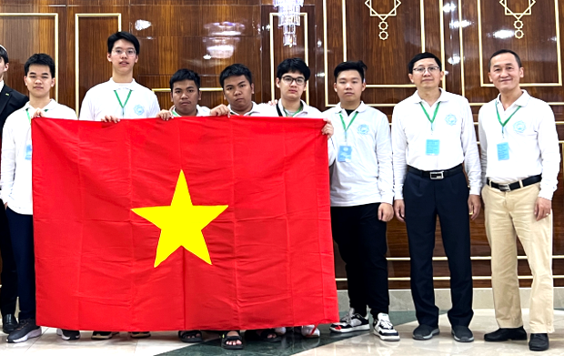 Đội tuyển Việt Nam.png