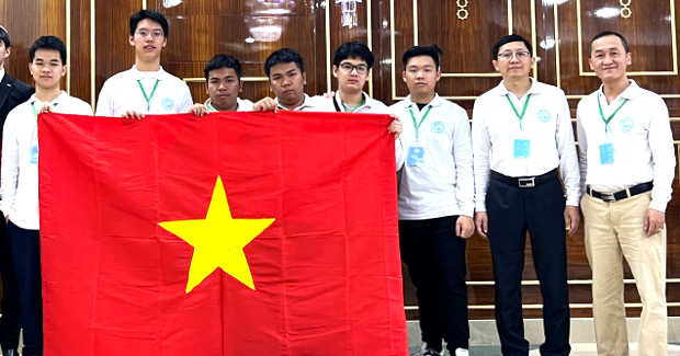 Vietnamese students sweep gold at Turkmenistan math olympiad