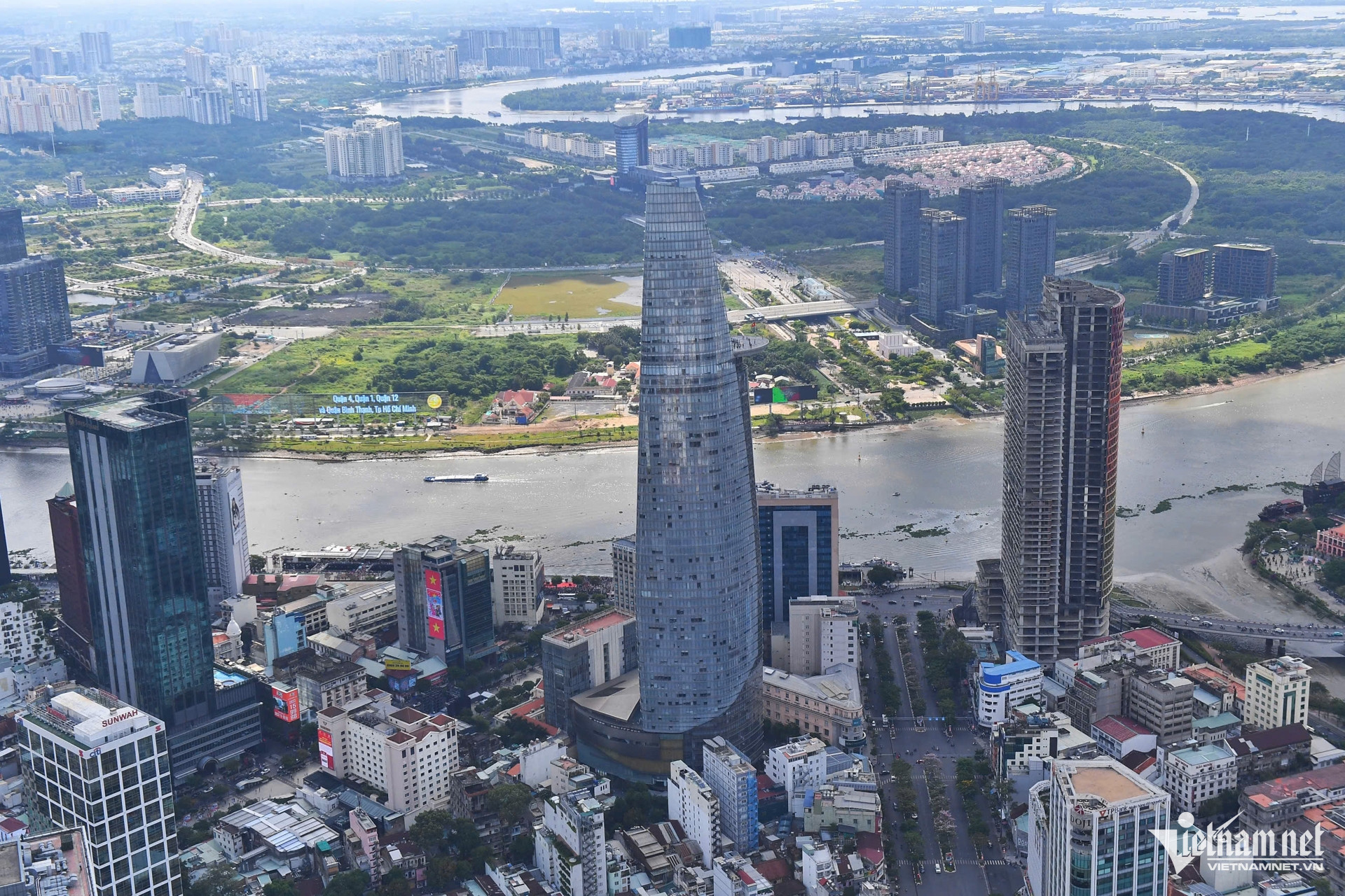 hcm city2.jpg