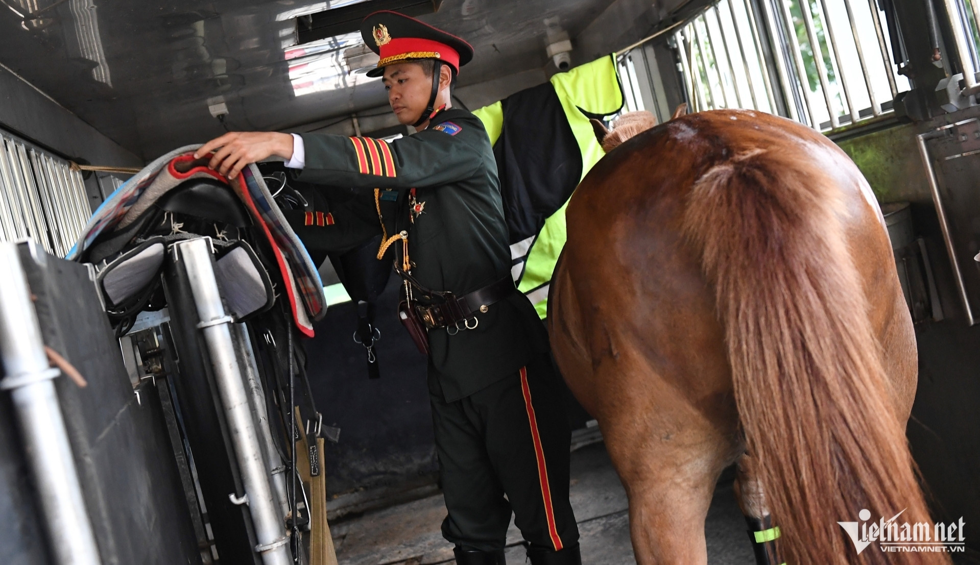 vietnam police4.jpg