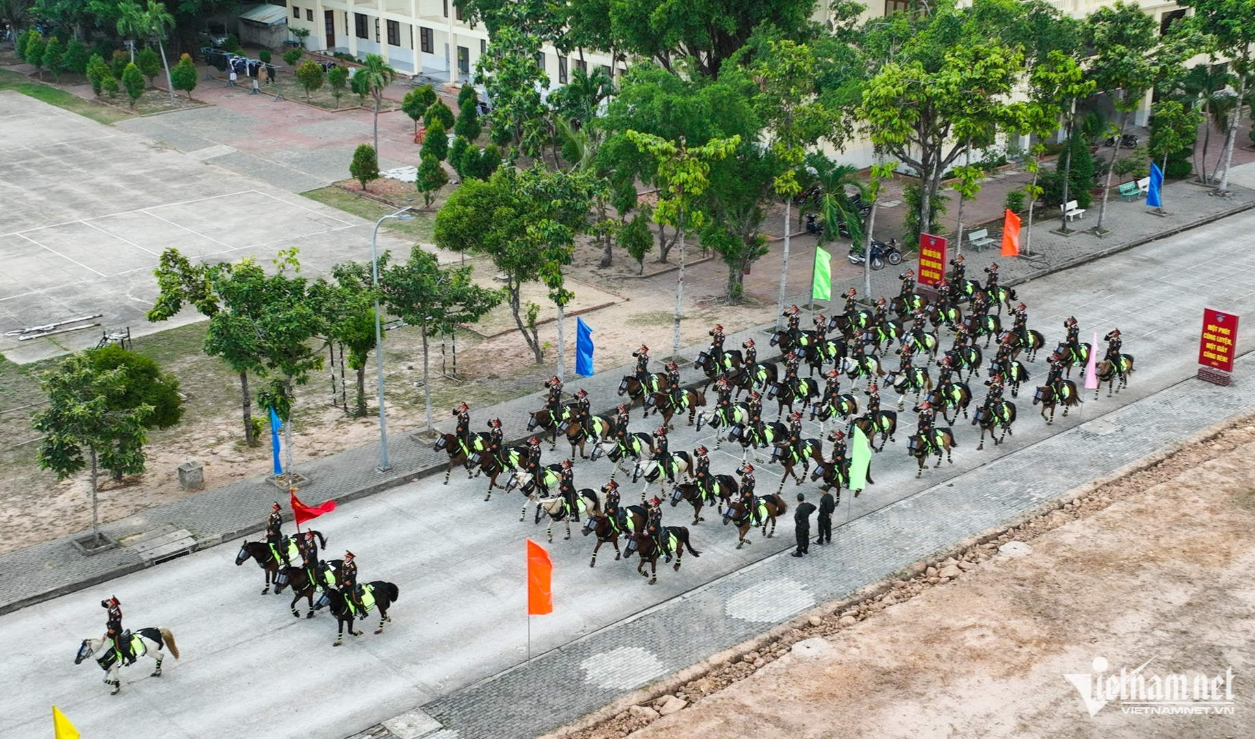 vietnam police5.jpg