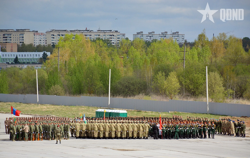 Đoàn QĐND Việt Nam tham gia Lễ duyệt binh tại Quảng trường Đỏ hợp luyện tại thao trường Alabino