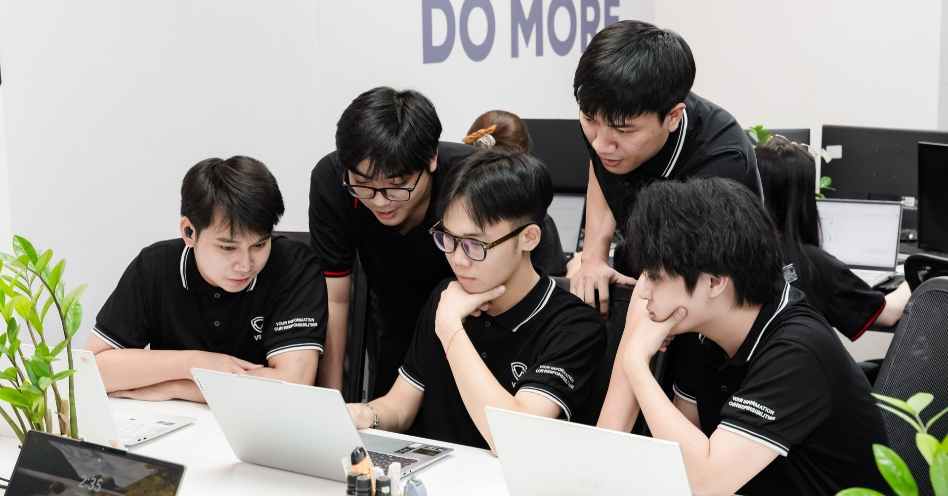 AI engineers, cybersecurity experts in high demand across Vietnam