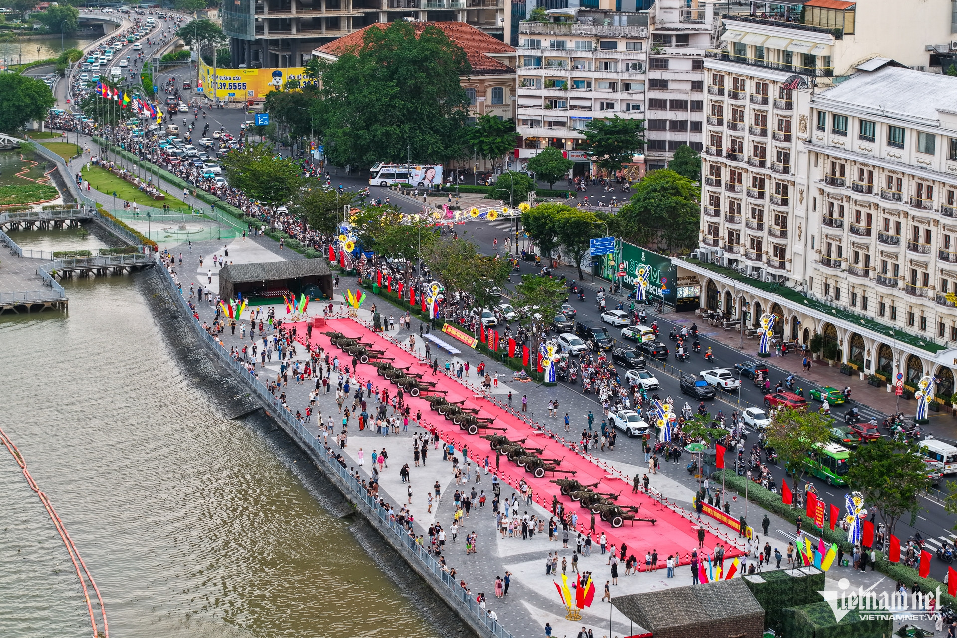 hcm-city11-9128.jpg?width=0&s=oIqcX-Fg8yzZPQvFwI3gjw
