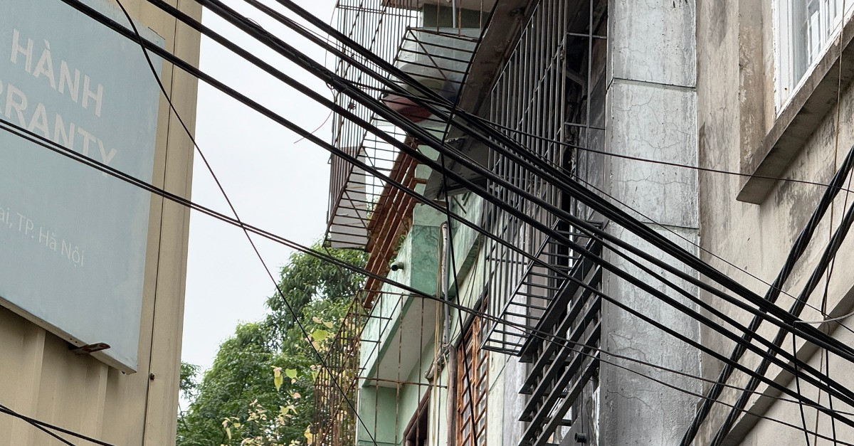Iron cages turn deadly traps in Hanoi fire tragedies