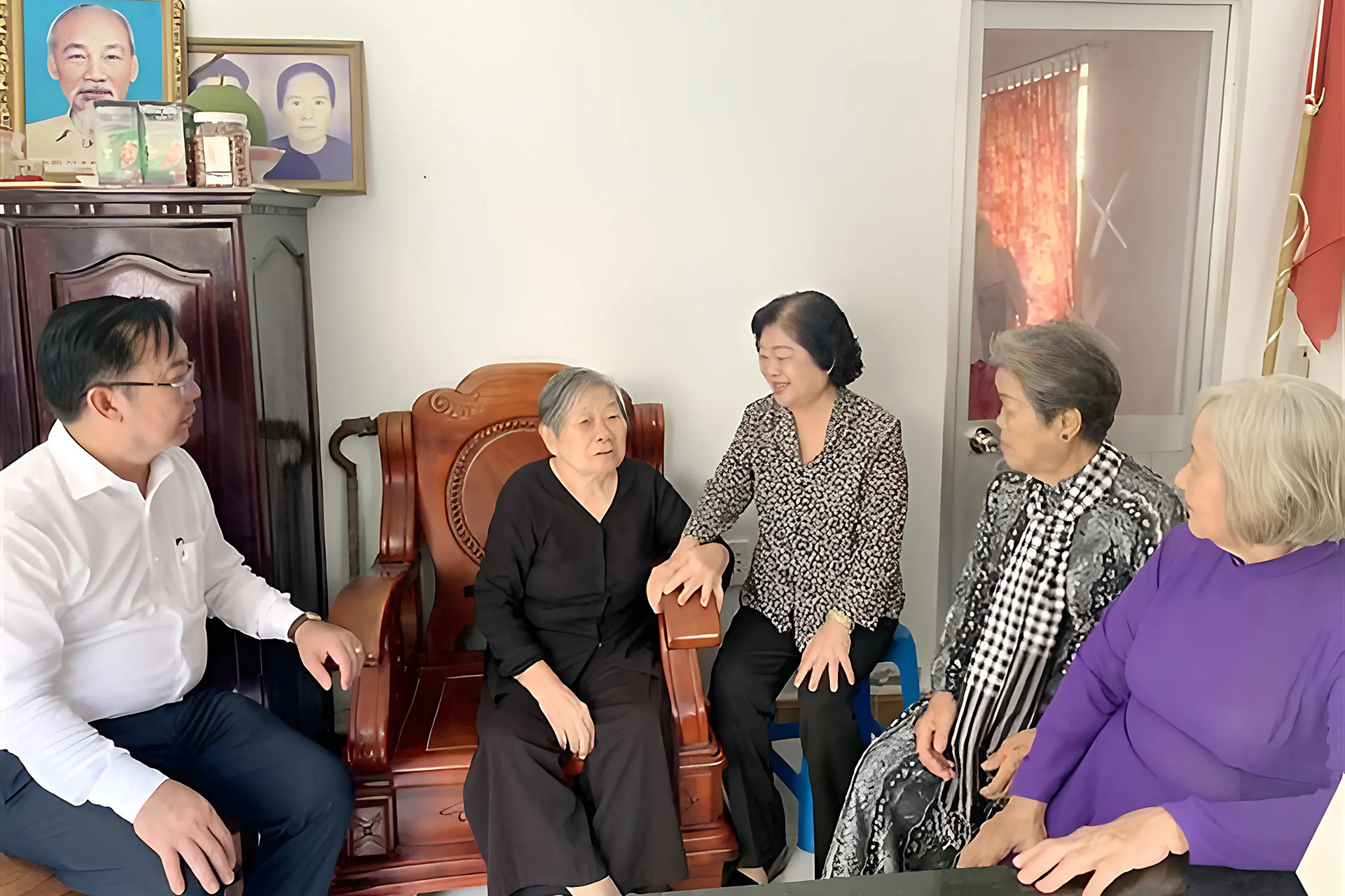 truong my hoa.jpg5.jpeg