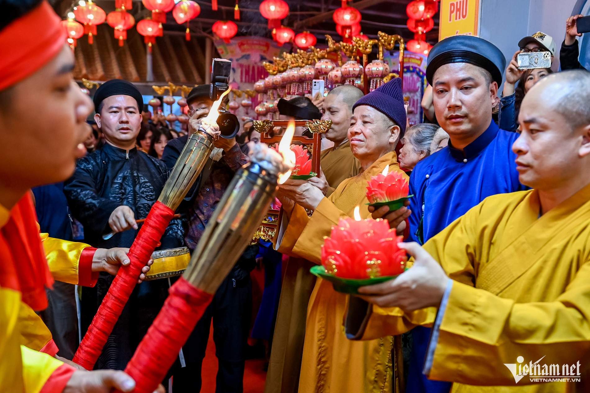 phu day festival3.jpg