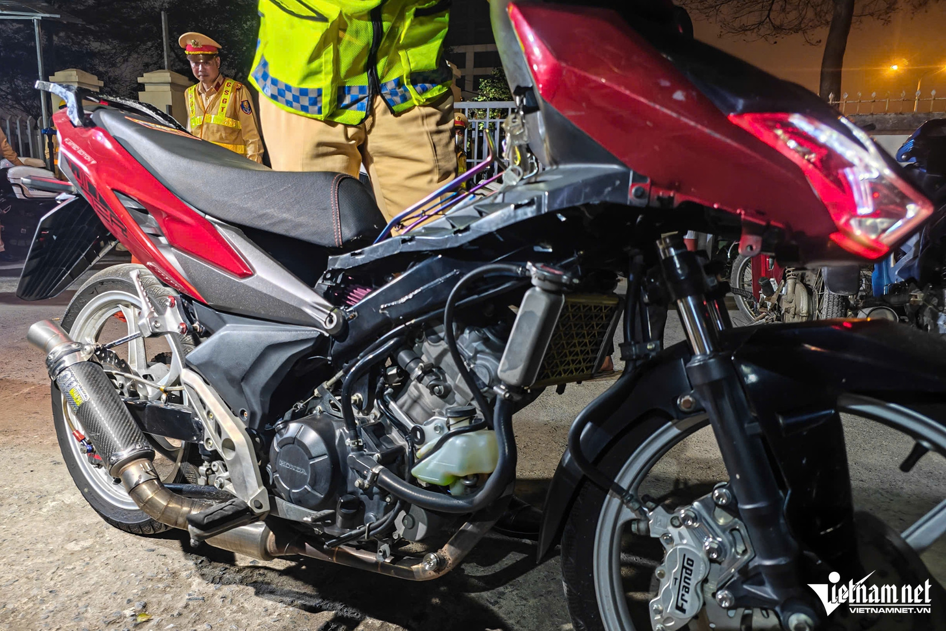 W-tuan tra dem 5.jpg