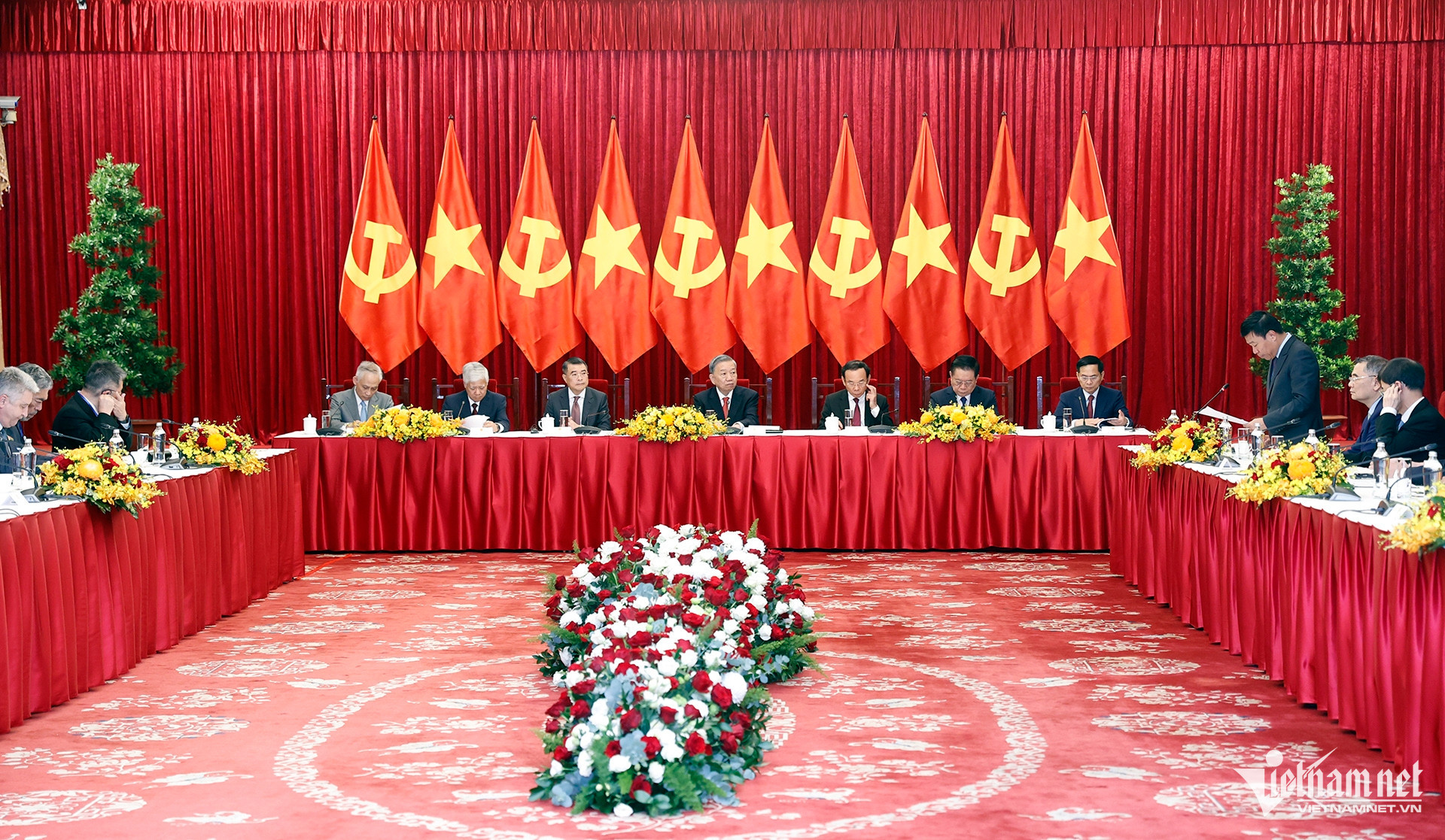 W-A1 tiếp các trưởng đoàn_4106.jpg