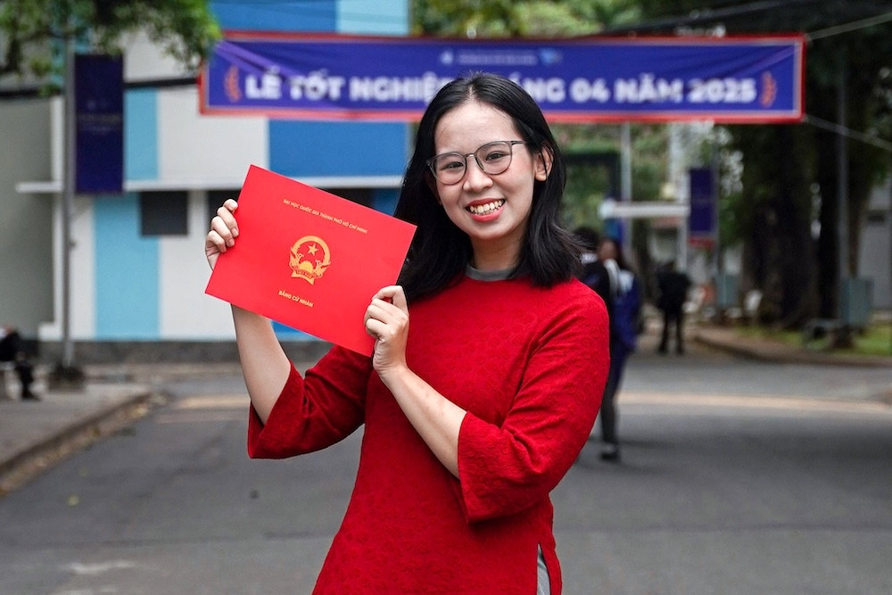 Student living with one kidney excels at university of technology