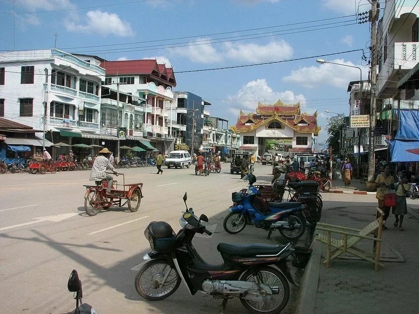 Vietnam repatriates 221 citizens detained in Myanmar for immigration violations