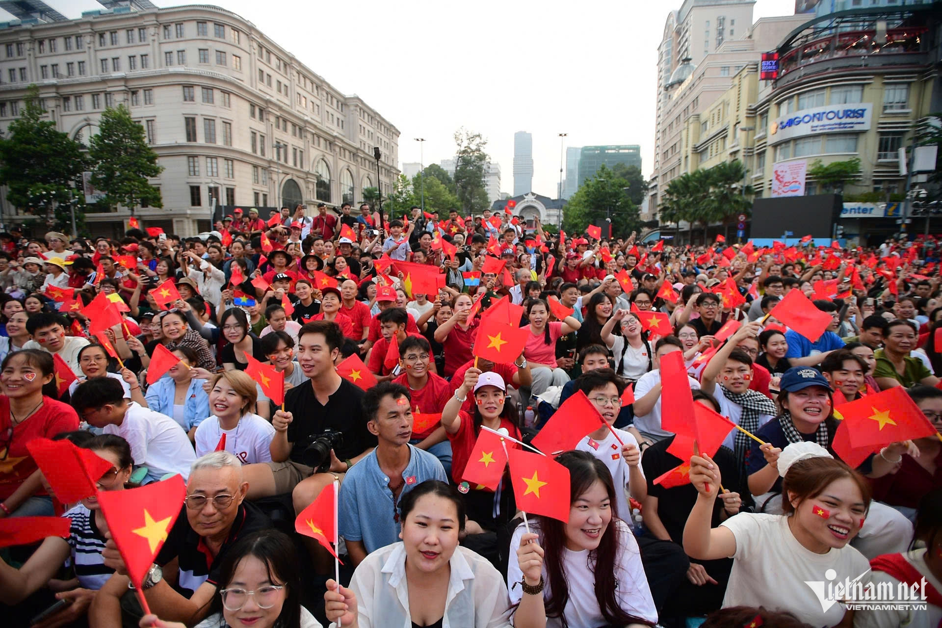 W-diễu binh 21.jpg