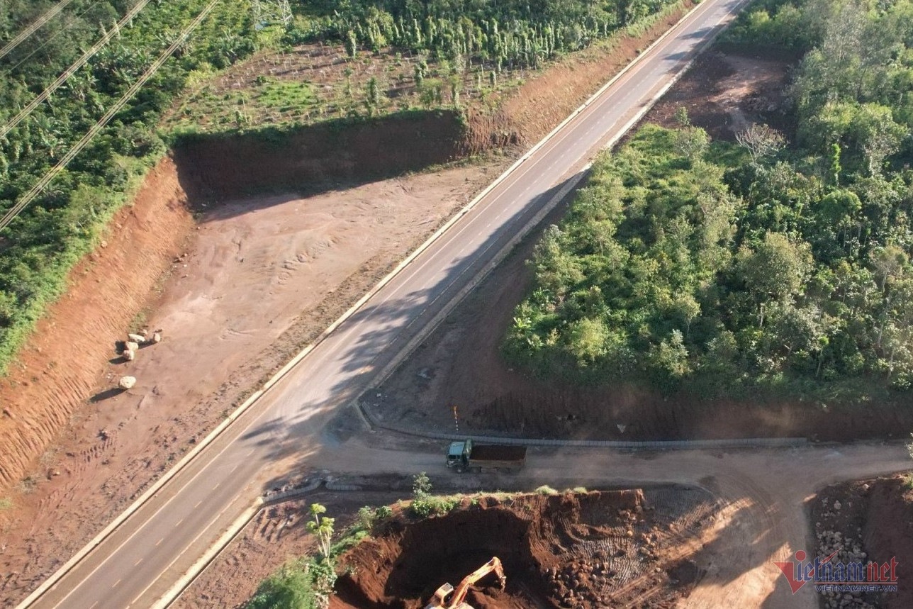 w z5353925046891 650ca667d5d7d2f2045af11afa96d646 1 1 1070.jpg