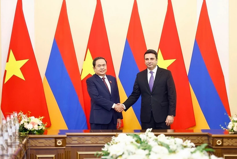chu tich quoc hoi tran thanh man chu tich quoc hoi armenia 1 resize.webp