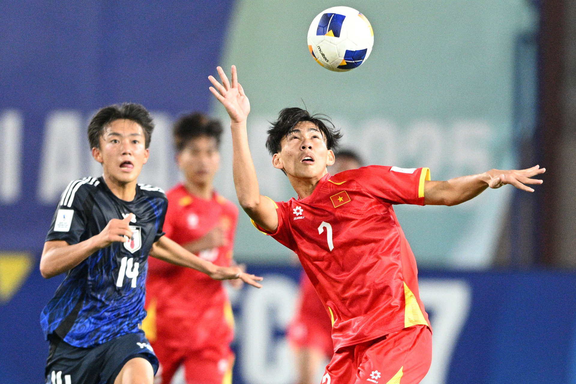 AFC. Duy Khang U17 Viet Nam Nhat Ban.jpg