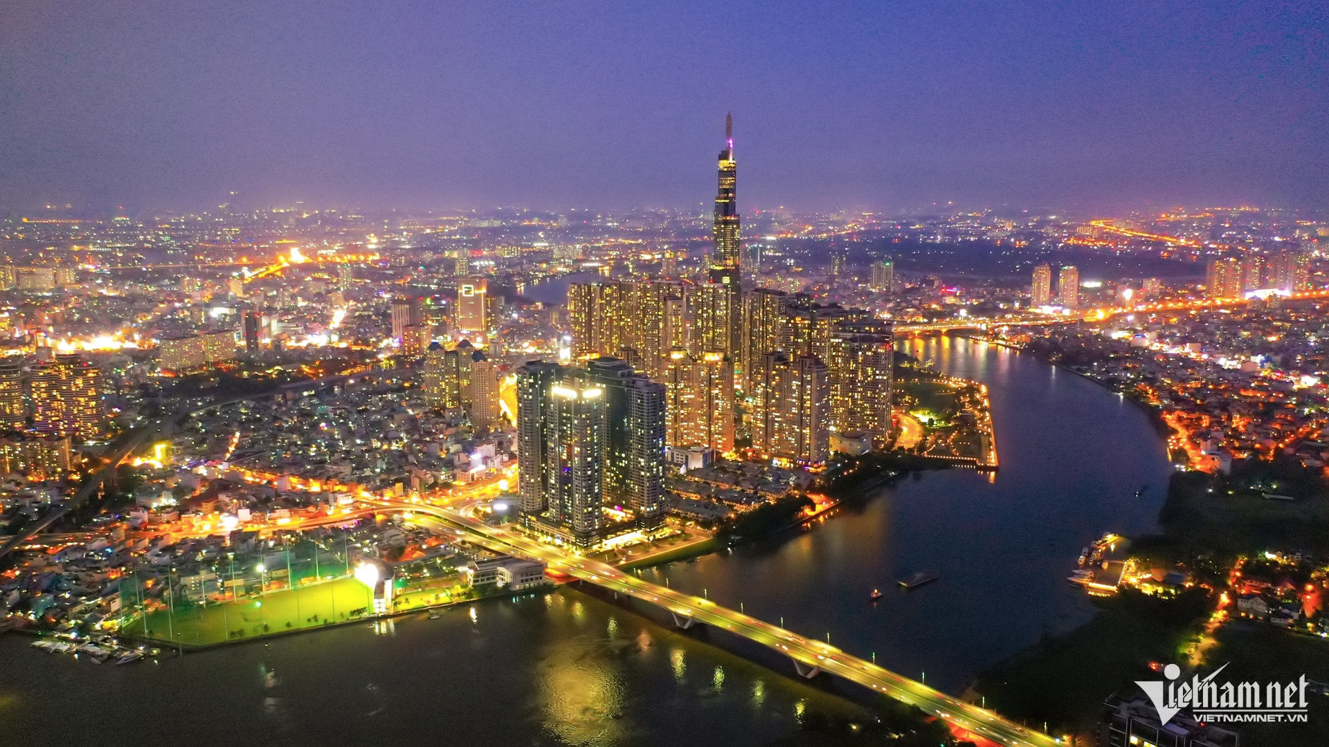 hcm city2.jpg
