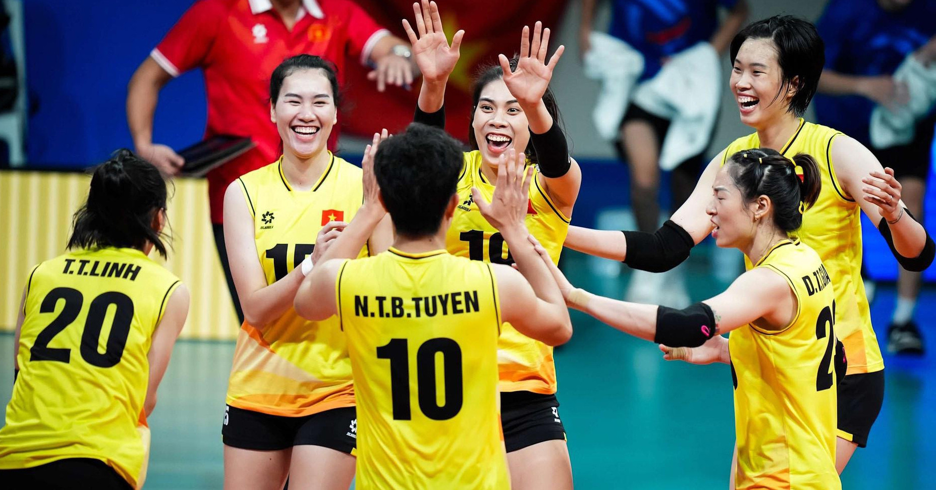 Historic year for Vietnam as three women's volleyball teams head to world stage