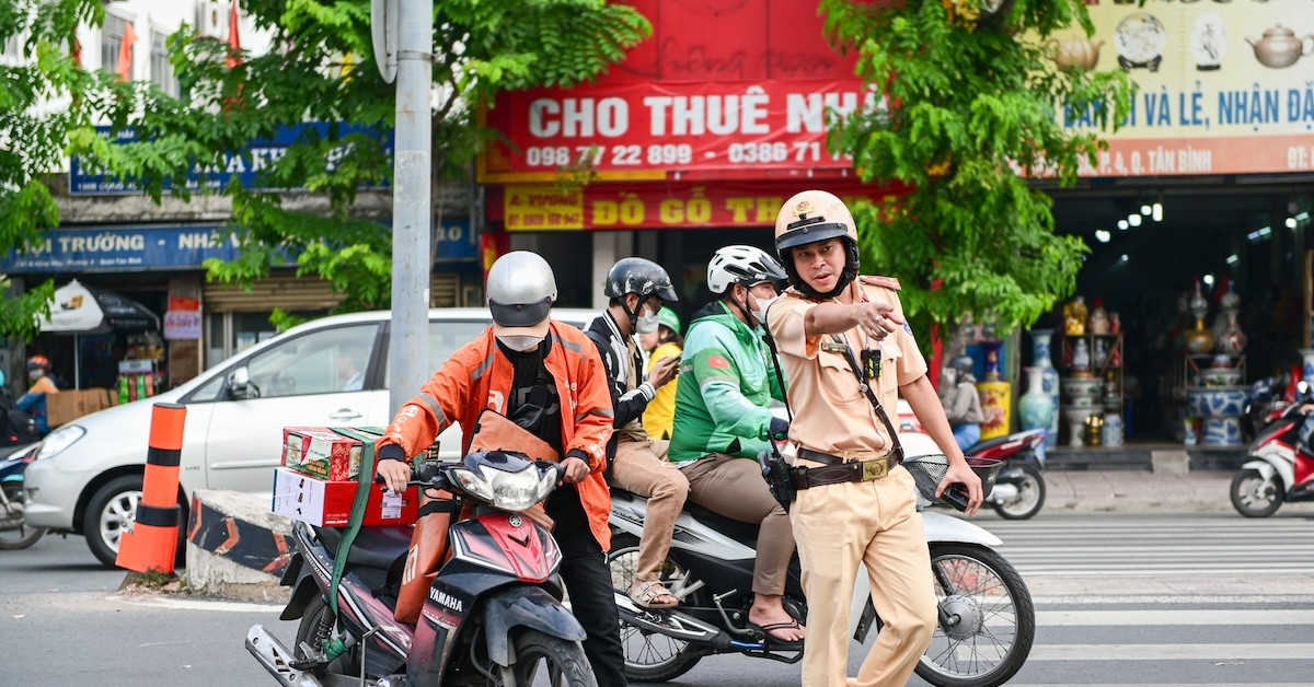 Vietnam proposes doubling traffic fines to nearly USD 6,000