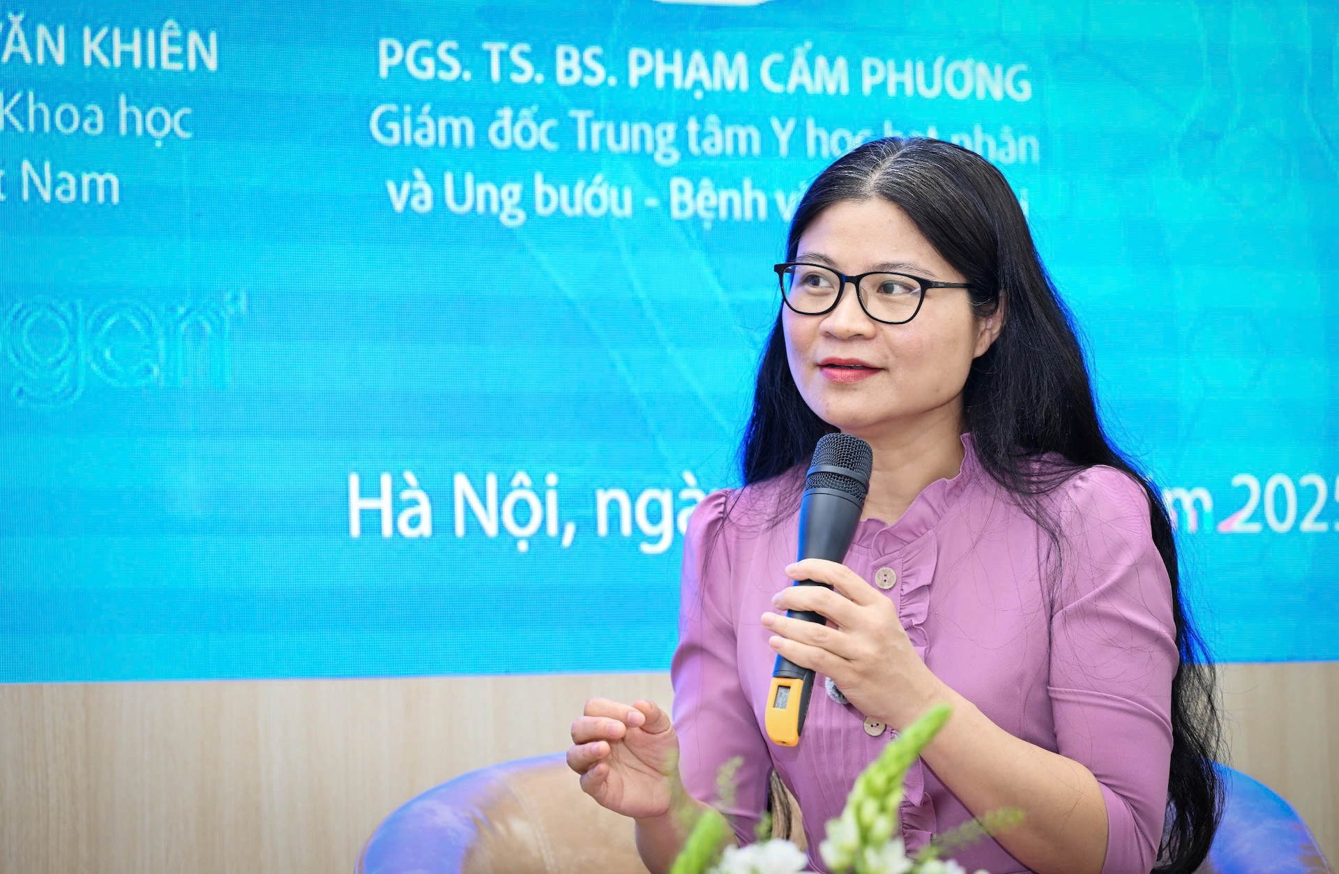 TS Pham Cam Phuong.jpg