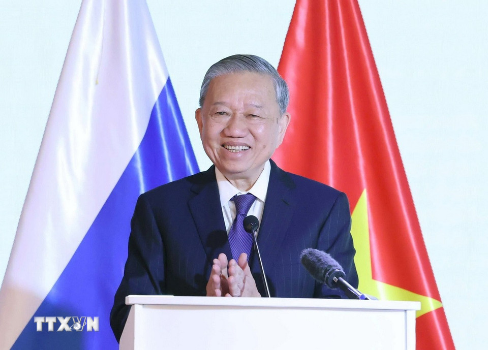 tong bi thu to lam gap mat nhan sy nga 8.jpg