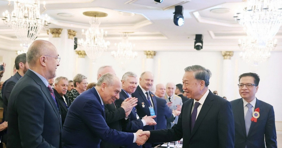General Secretary To Lam honors Russian experts, calls for next-gen cooperation