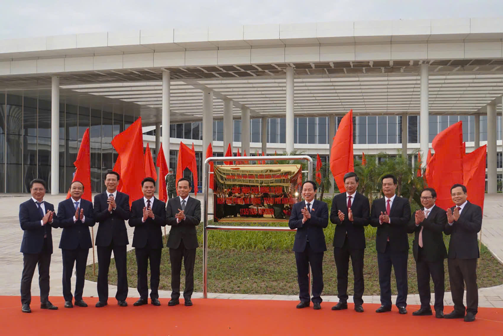 Gắn biển TP 2.jpeg