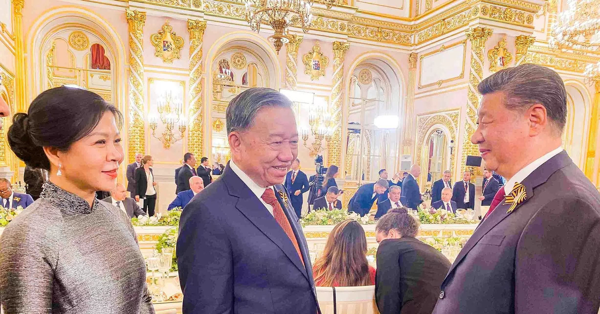 Party Chief To Lam meets Xi Jinping, world leaders at Putin’s state banquet