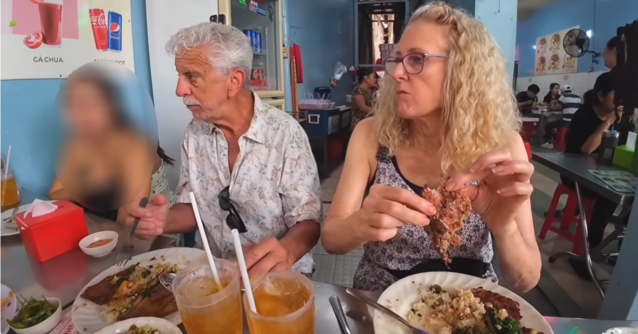 American tourists say Vietnamese broken rice beats pho