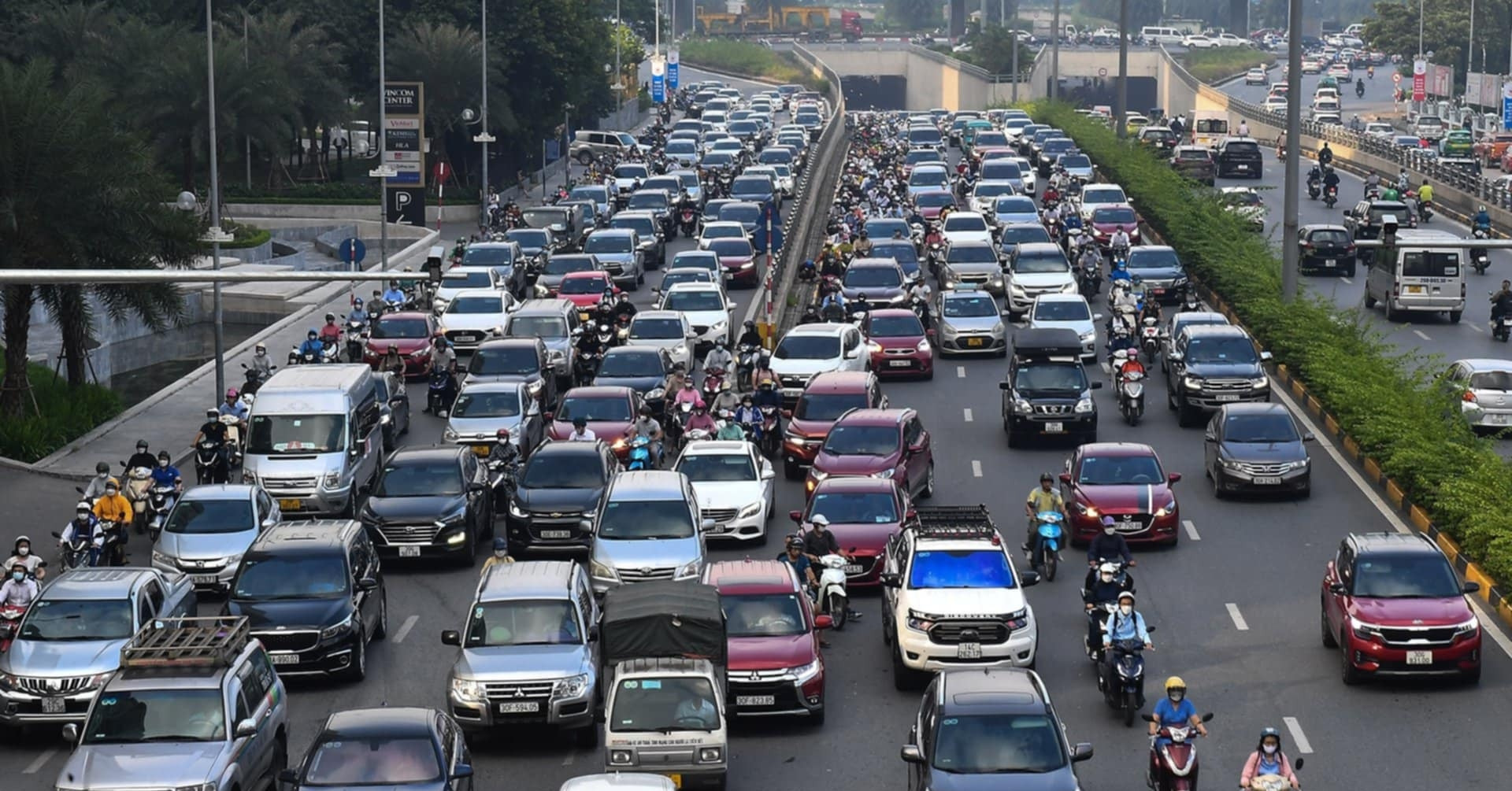 Stricter emissions rules to reshape Hanoi and HCM City traffic
