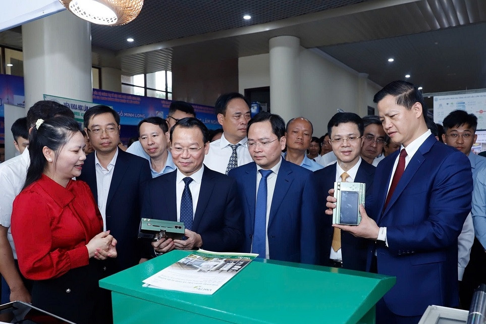 Vietnam targets global top 50 in science and tech competitiveness