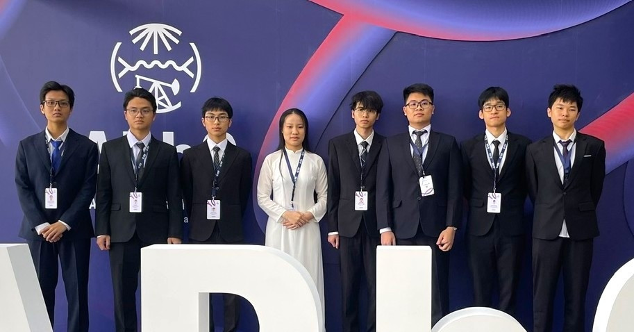 Vietnam wins 3 golds at 2025 Asian Physics Olympiad