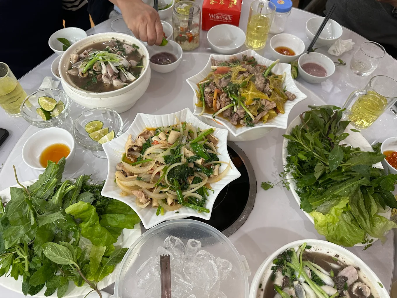 chao long Thuy cAnh.png