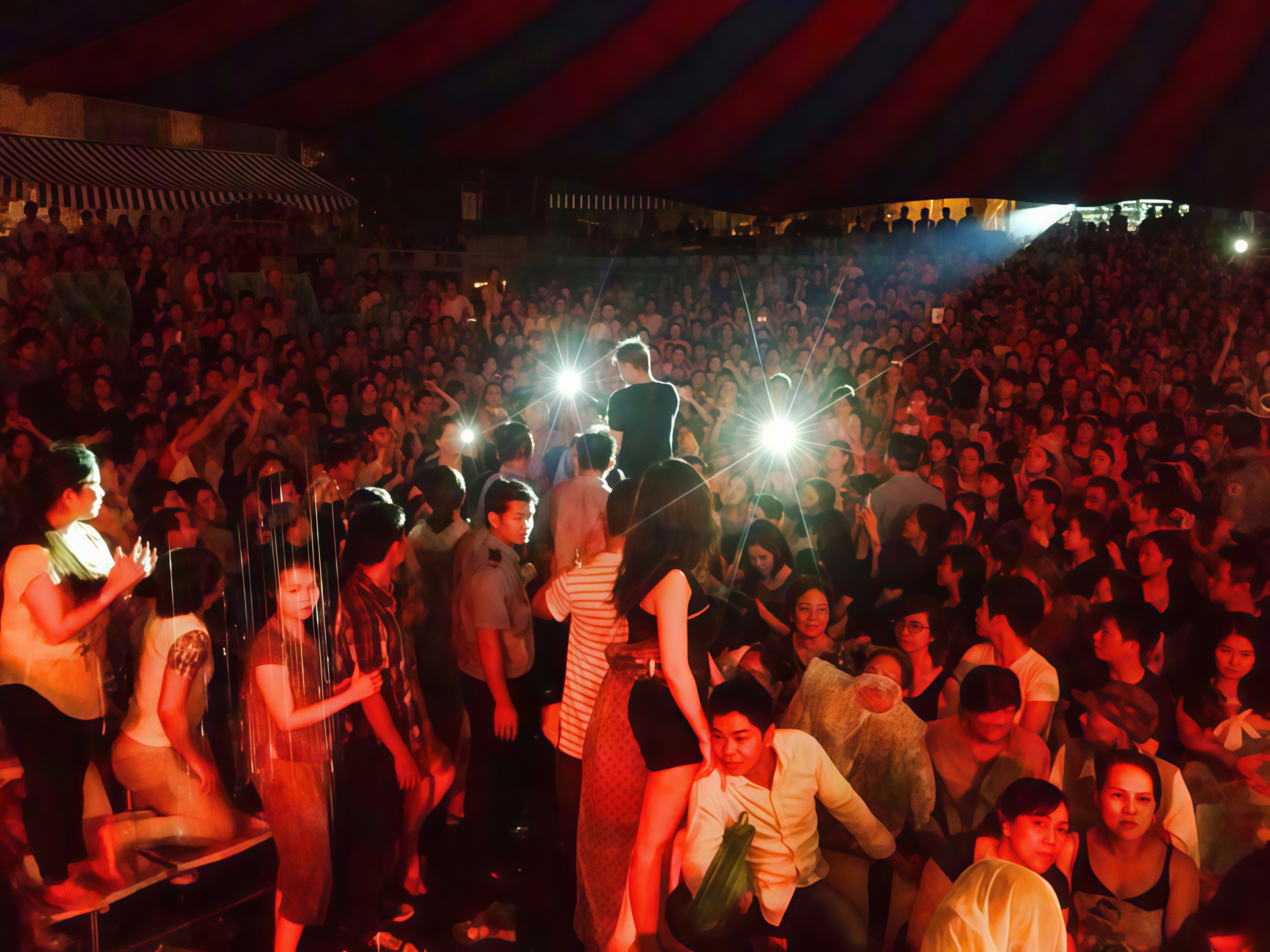 hcm city stages4.jpg