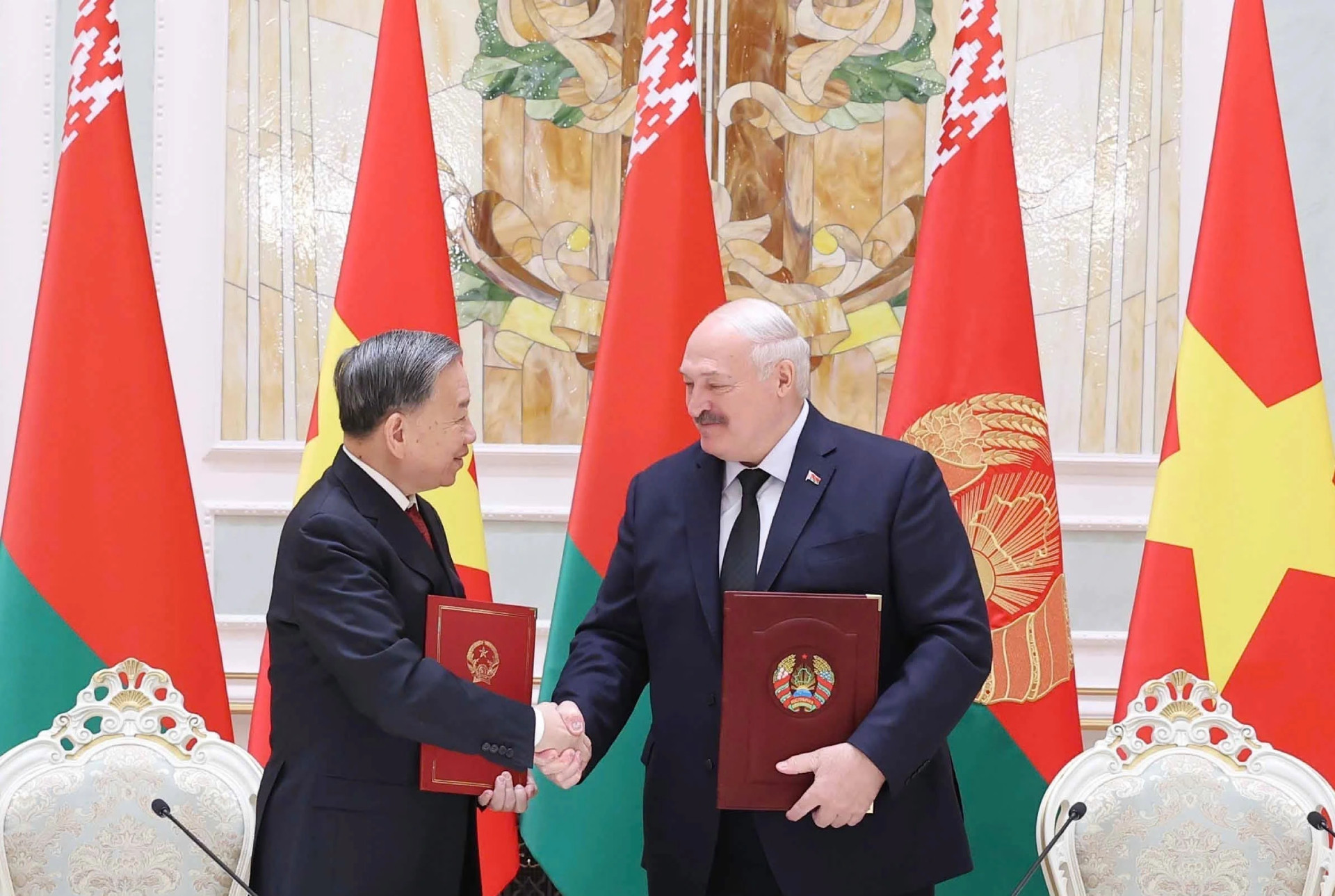 vnapotalthietlapquanhedoitacchienluocvietnamabelarus8027636 1747051216053369718567.jpg