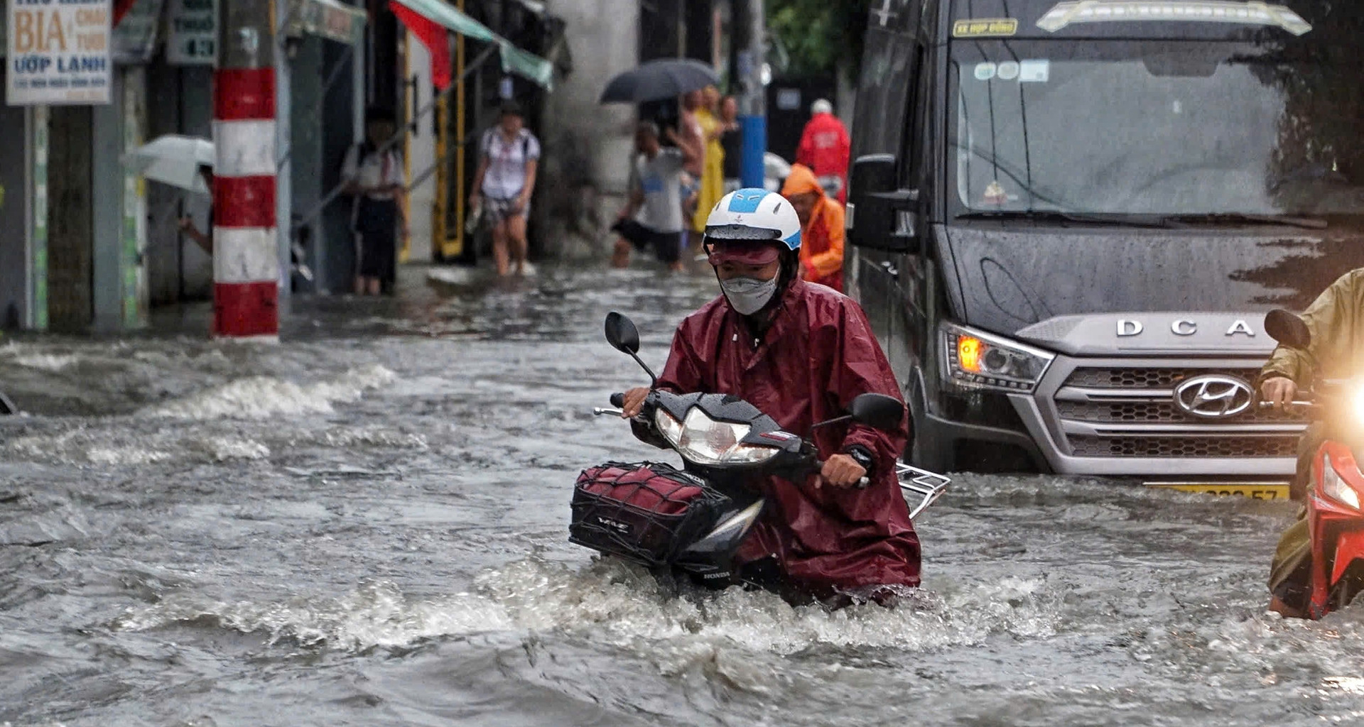 Vietnam faces highly unpredictable storm season in 2025