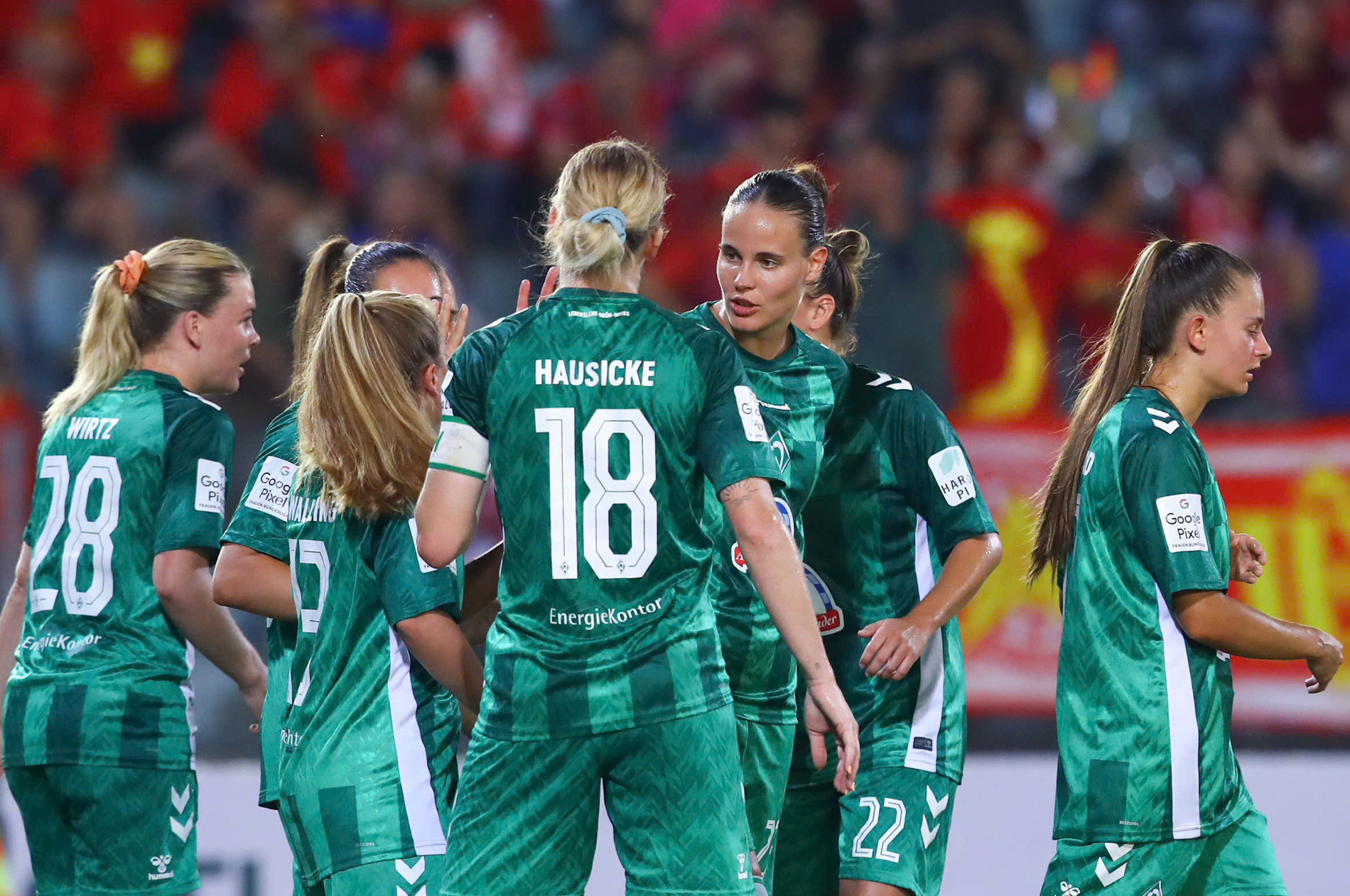 tuyen nu viet nam Werder Bremen 3.jpg