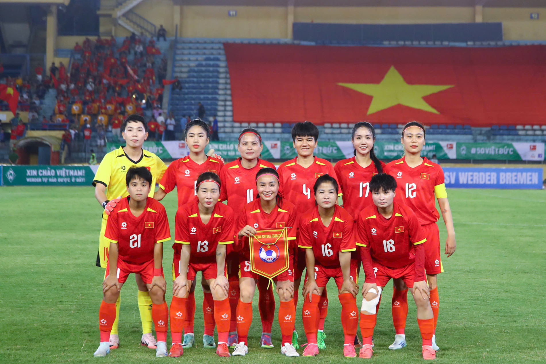 tuyen nu viet nam Werder Bremen 8.jpg