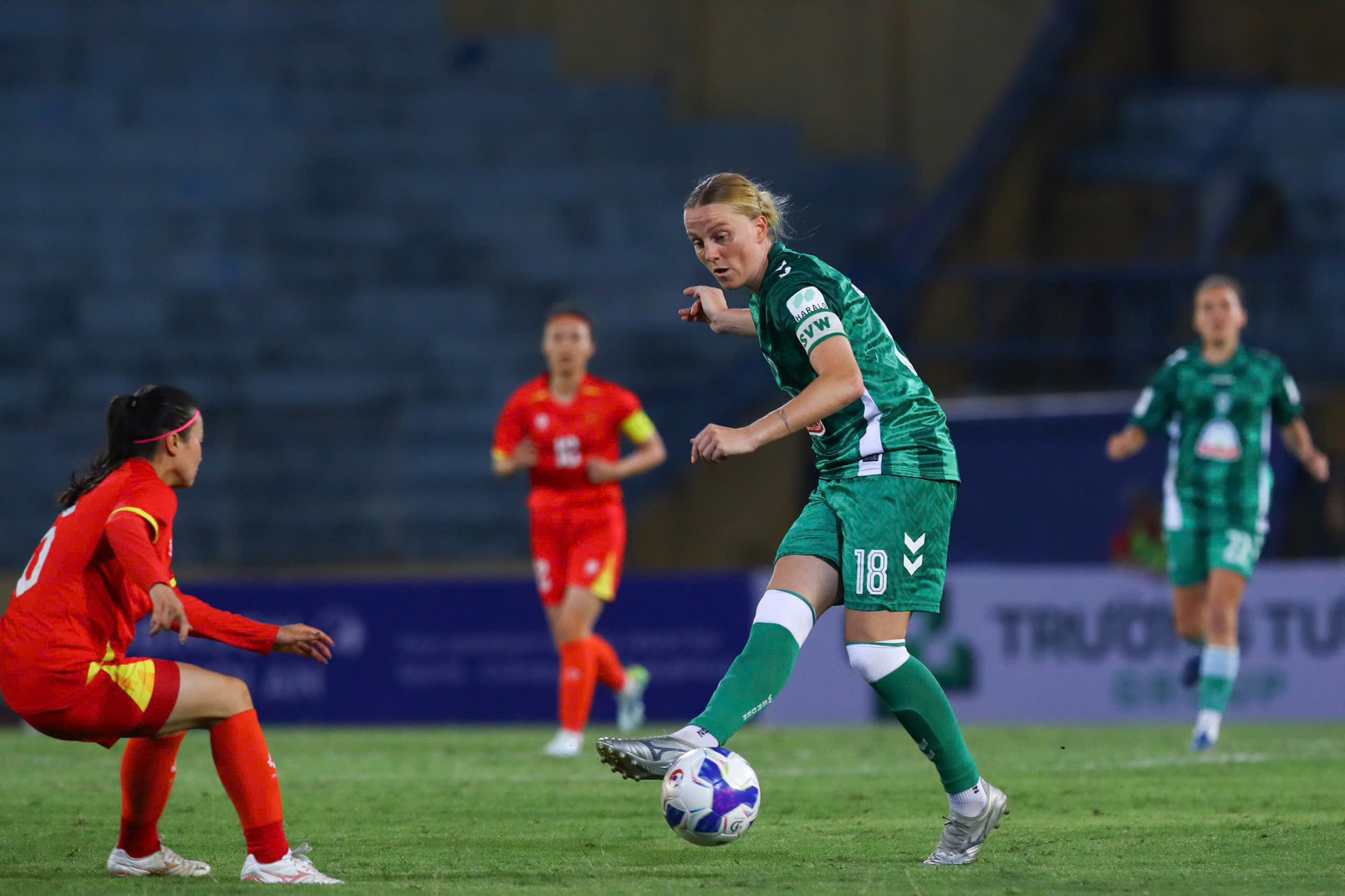 tuyen nu viet nam Werder Bremen 11.jpg