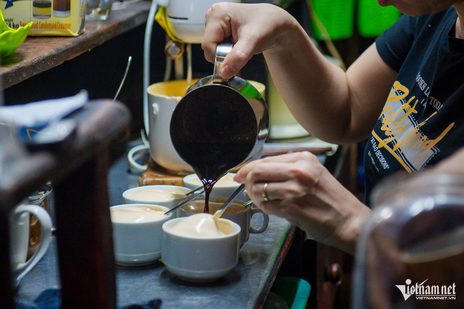 hanoi cafe12.jpg