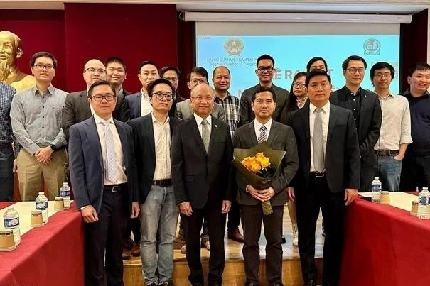 Network of overseas Vietnamese nuclear energy experts makes debut