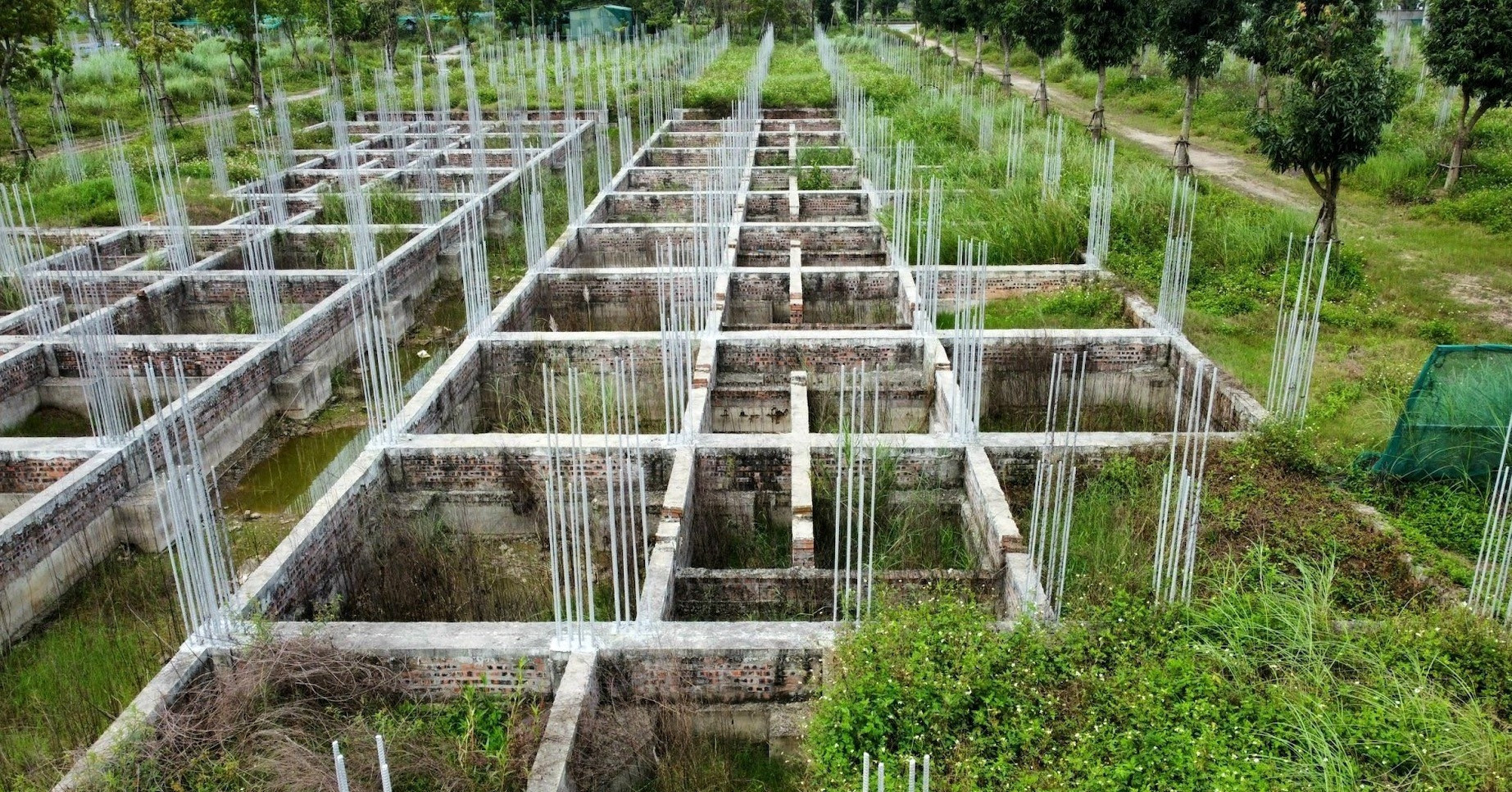 Vietnam mulls land-use tax to prevent real estate waste