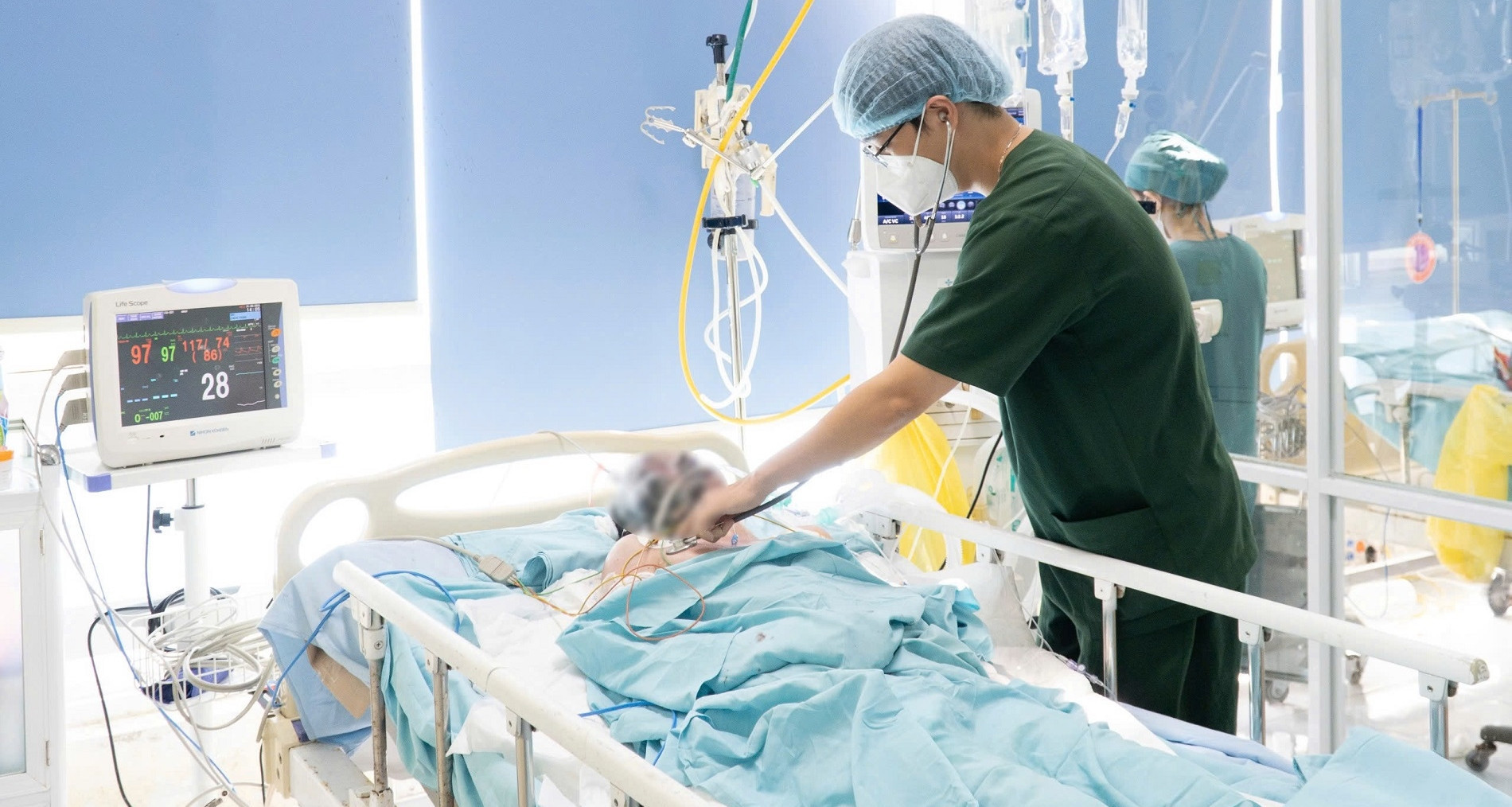 Explosion at Quang Nam factory injures 12 workers