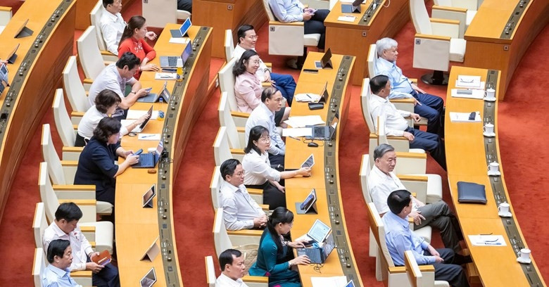 Finance and education ministers to face questions at National Assembly