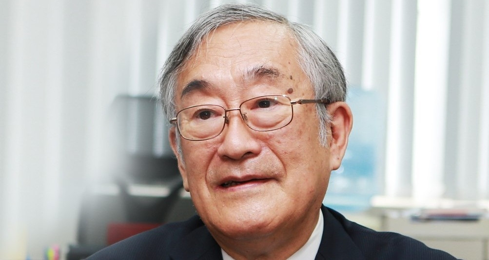 Japanese professor gives Bao Son Prize money to Vietnam students