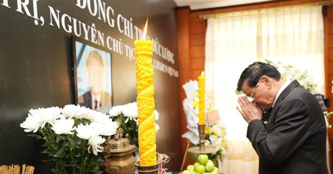 Tributes pour in for Vietnam’s former President Tran Duc Luong