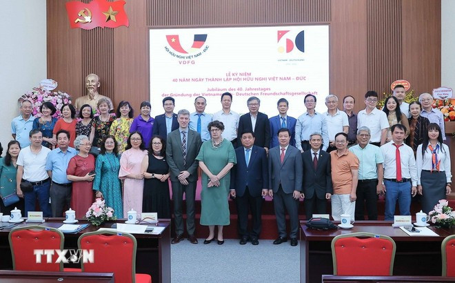 hoi-huu-nghi.jpg
