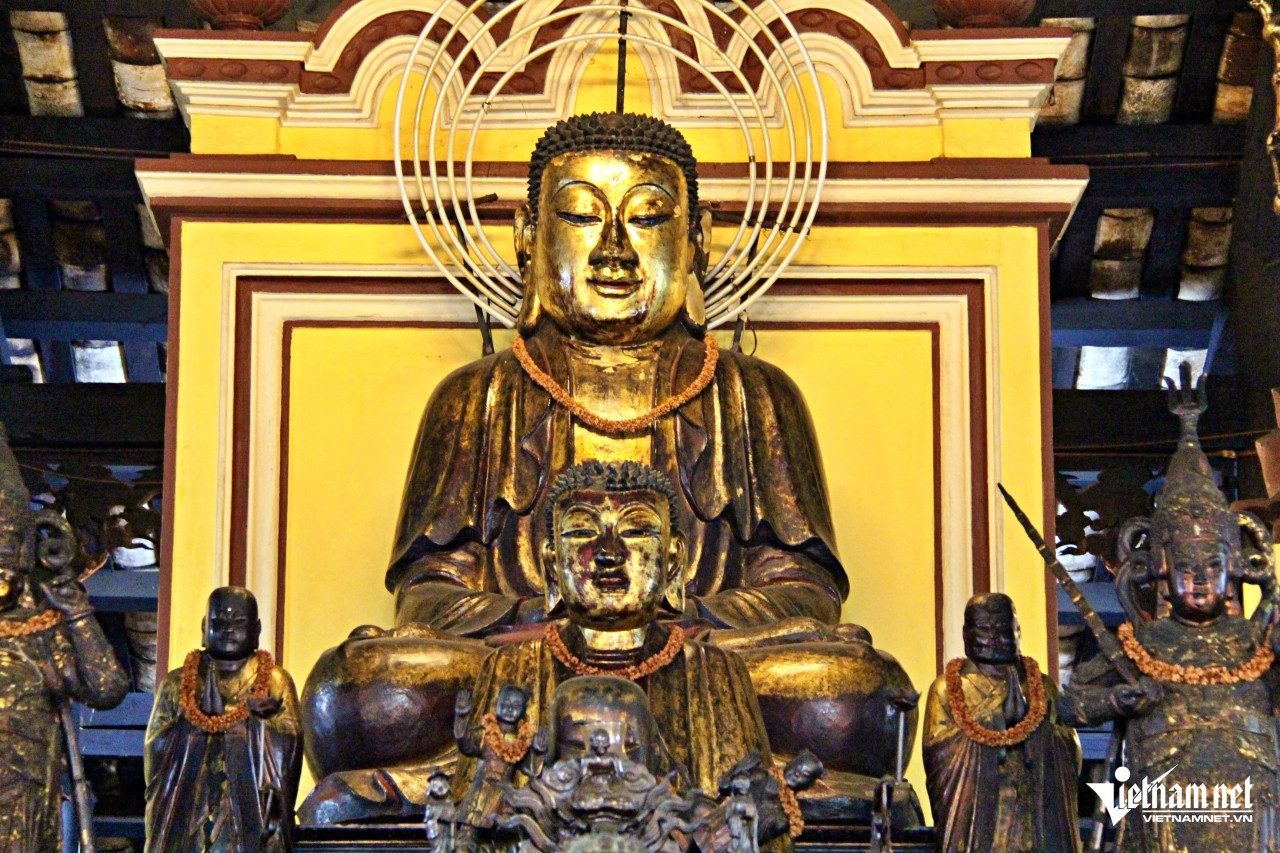 vietnam pagoda10.jpg