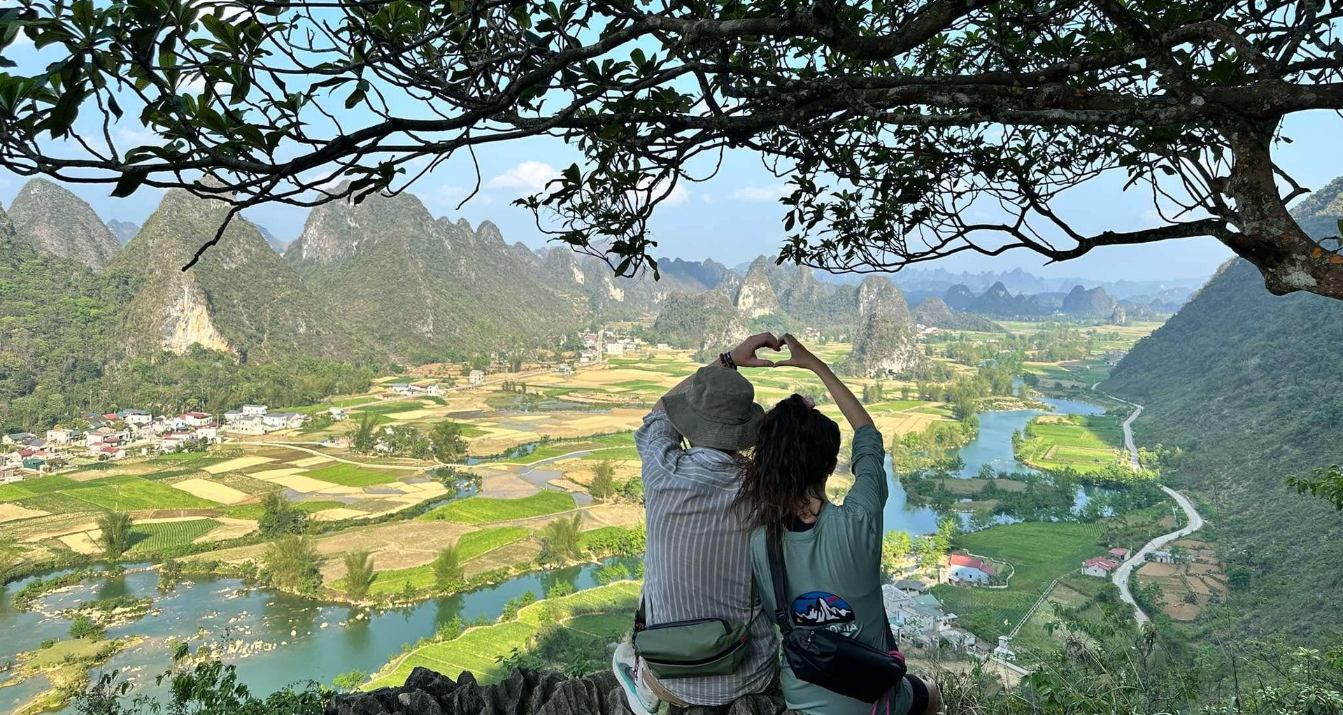 Tranquil valley in Cao Bang charms international travelers