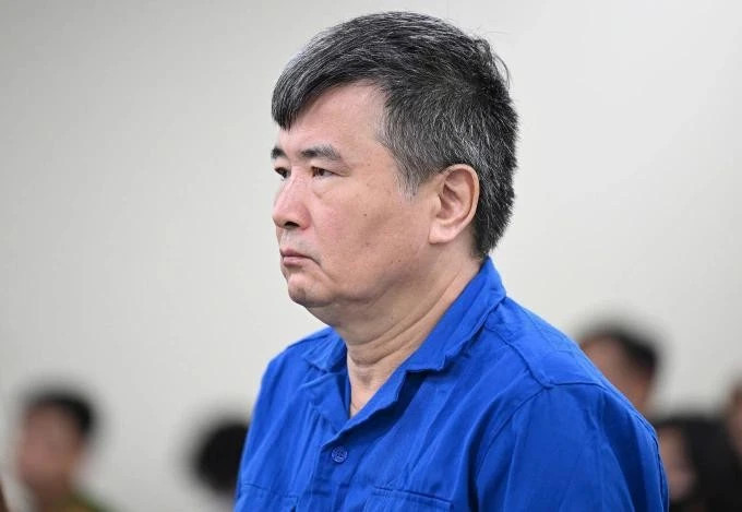 Ex-official brought to court for violations in petrol import-export licensing