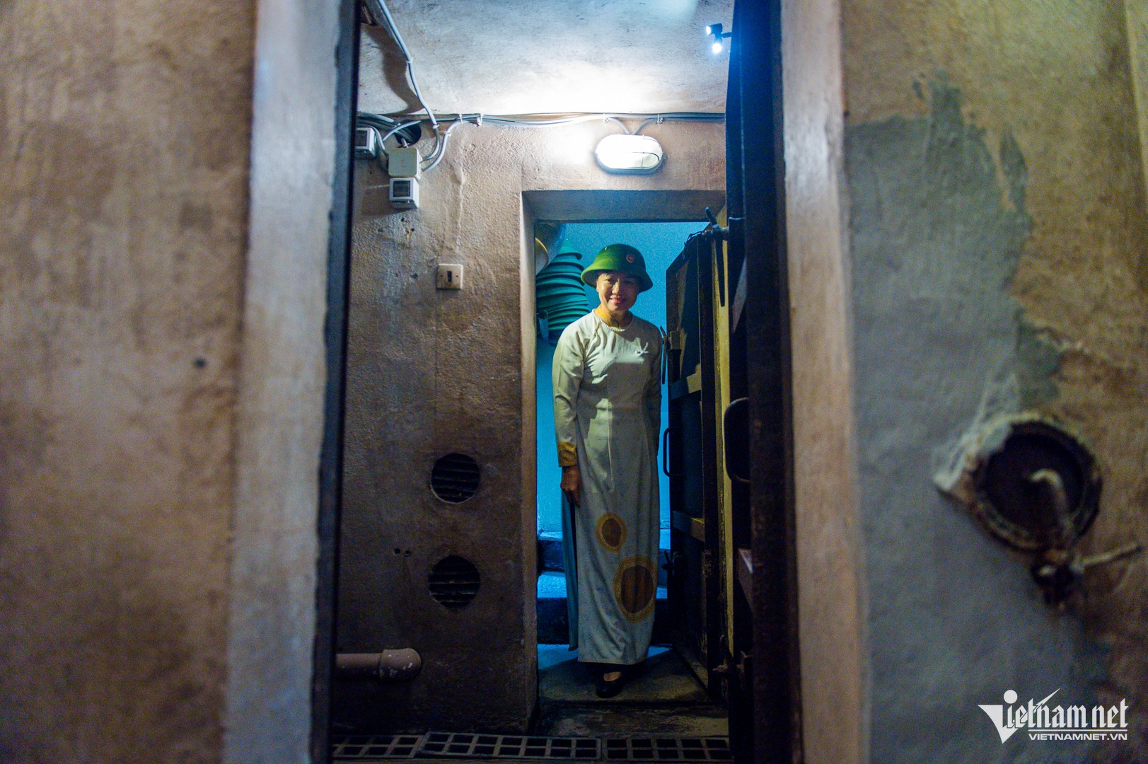hanoi bomb shelter1.jpg